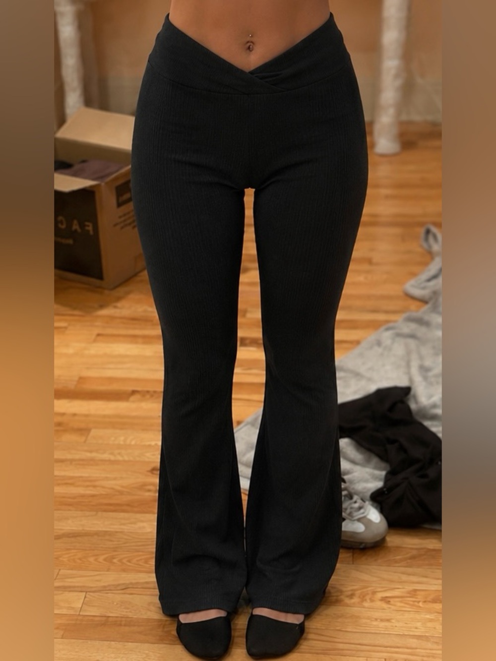 Zara Black Ribbed Flared High-Waist Pants
